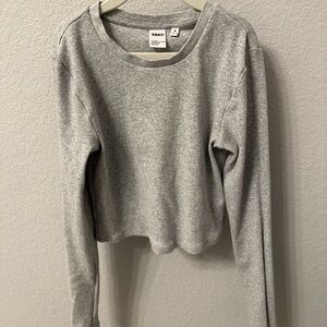 aritzia long sleeved tee NWOT